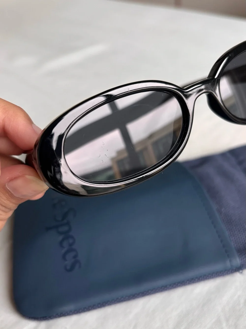 Le Specs 90s inspired
